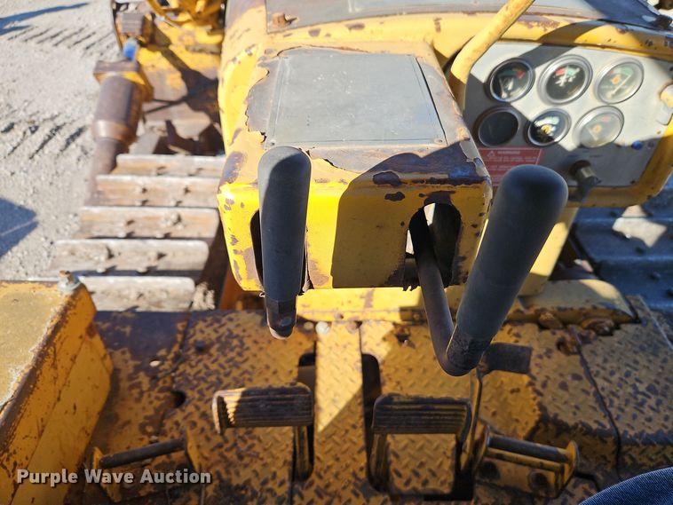 image for item EI8672 1969 Caterpillar D7 dozer