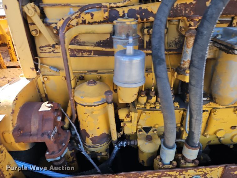 image for item EI8672 1969 Caterpillar D7 dozer