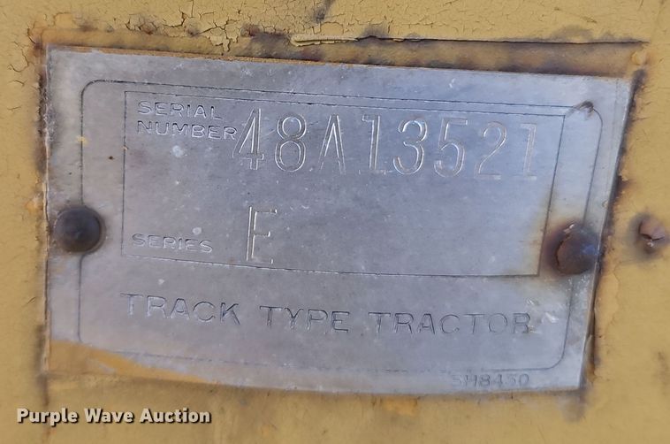 image for item EI8672 1969 Caterpillar D7 dozer