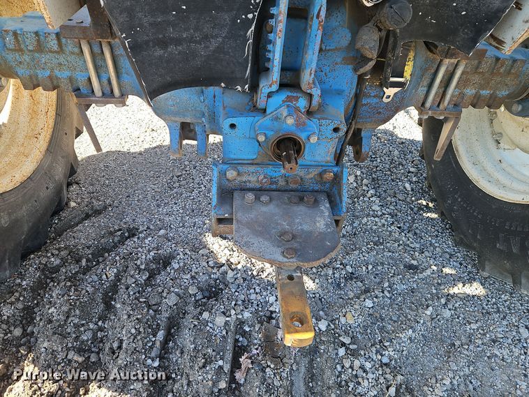 image for item EI8673 1994 New Holland 5610 tractor