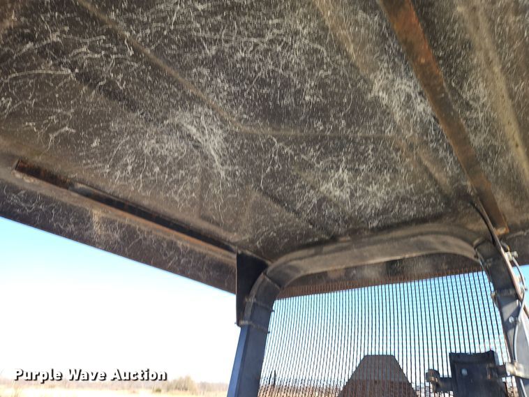 image for item EI8673 1994 New Holland 5610 tractor