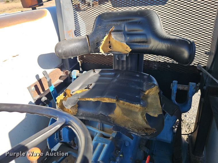 image for item EI8673 1994 New Holland 5610 tractor