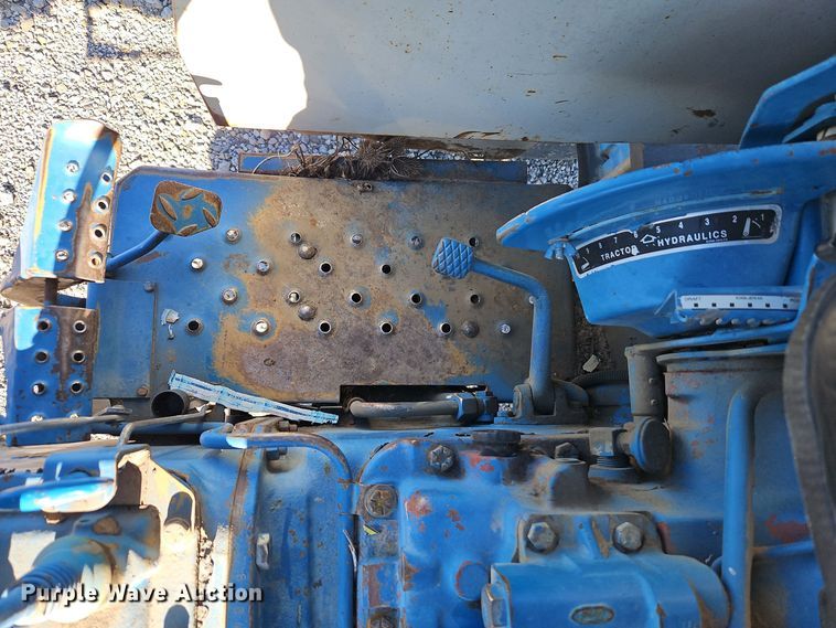 image for item EI8673 1994 New Holland 5610 tractor