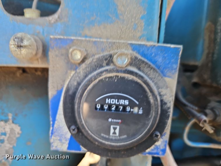 image for item EI8673 1994 New Holland 5610 tractor