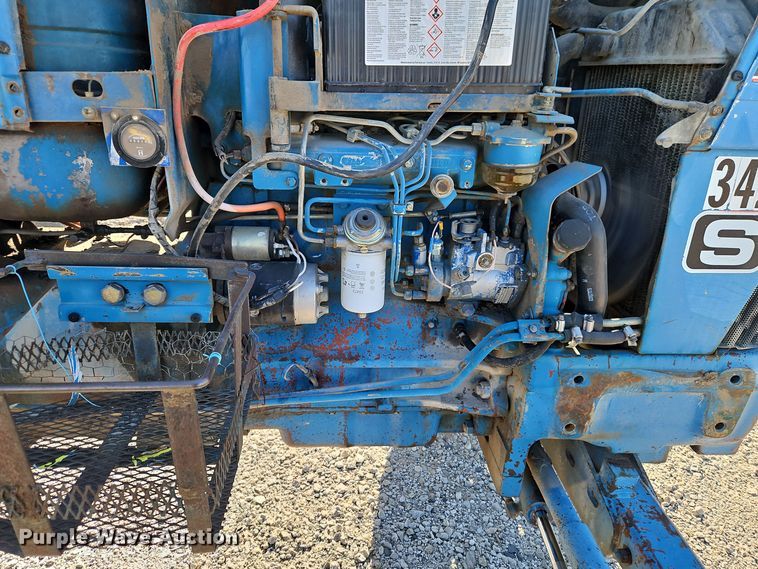 image for item EI8673 1994 New Holland 5610 tractor