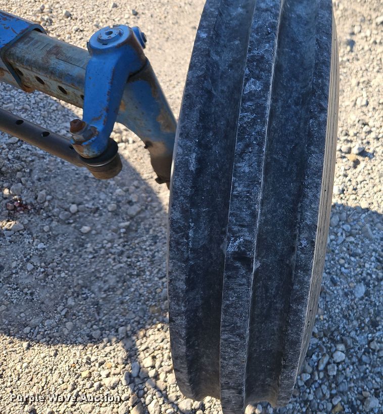 image for item EI8673 1994 New Holland 5610 tractor