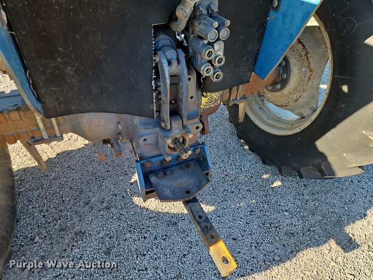 image for item EI8674 1997 New Holland 5610 tractor