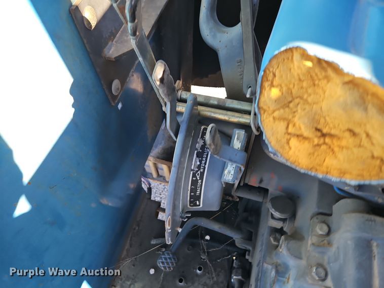 image for item EI8674 1997 New Holland 5610 tractor