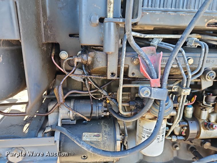 image for item EI8674 1997 New Holland 5610 tractor