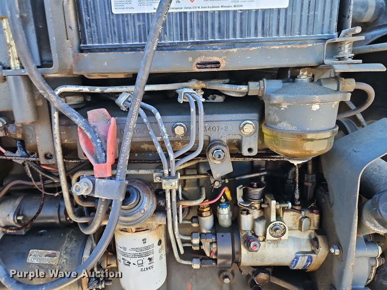 image for item EI8674 1997 New Holland 5610 tractor