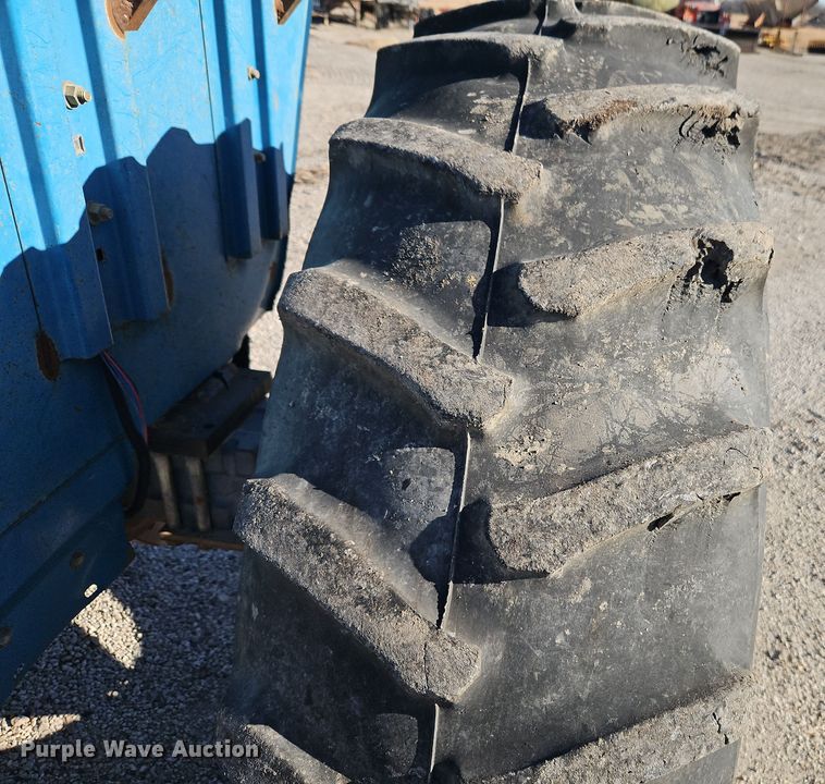 image for item EI8674 1997 New Holland 5610 tractor