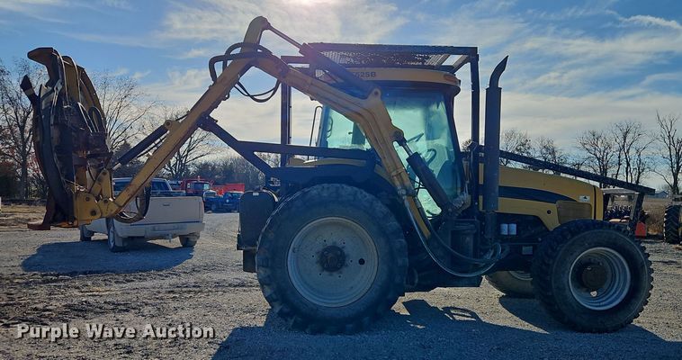 image for item EI8675 2004 Challenger MT525B MFWD tractor
