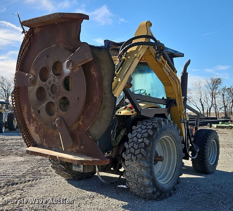 image for item EI8675 2004 Challenger MT525B MFWD tractor