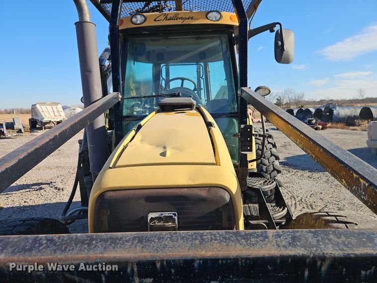 image for item EI8675 2004 Challenger MT525B MFWD tractor