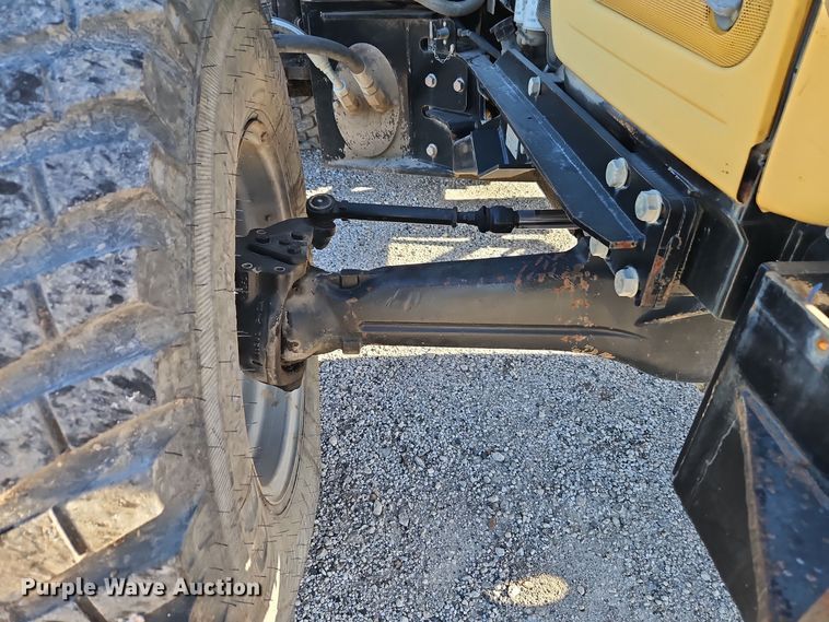 image for item EI8675 2004 Challenger MT525B MFWD tractor