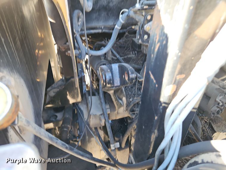 image for item EI8675 2004 Challenger MT525B MFWD tractor