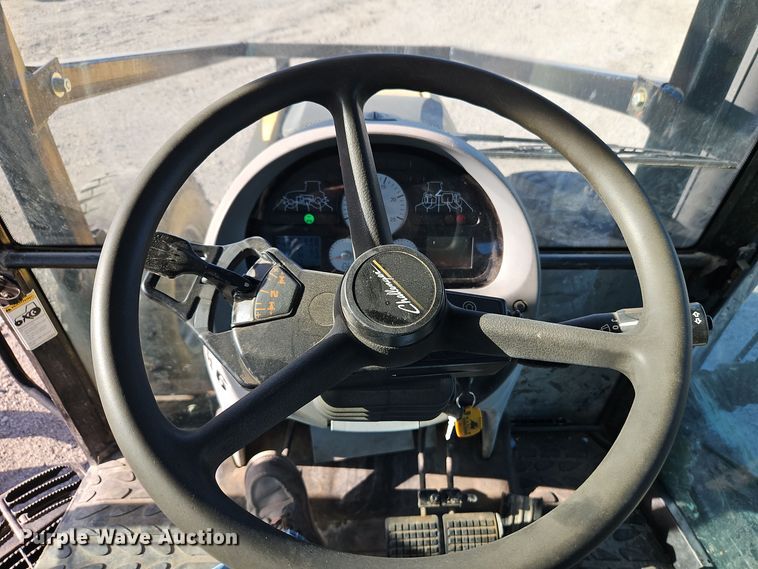 image for item EI8675 2004 Challenger MT525B MFWD tractor