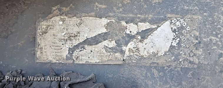 image for item EI8675 2004 Challenger MT525B MFWD tractor