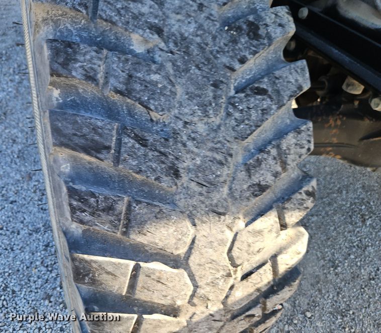 image for item EI8675 2004 Challenger MT525B MFWD tractor