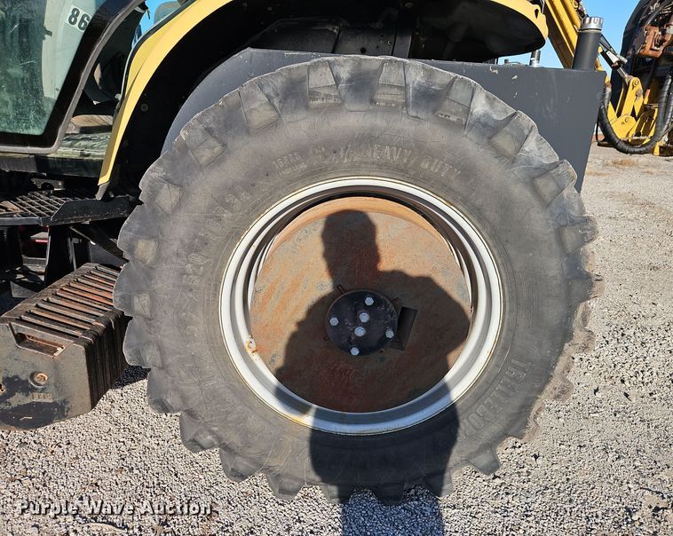 image for item EI8675 2004 Challenger MT525B MFWD tractor