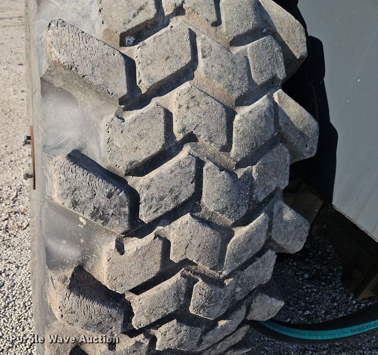 image for item EI8675 2004 Challenger MT525B MFWD tractor