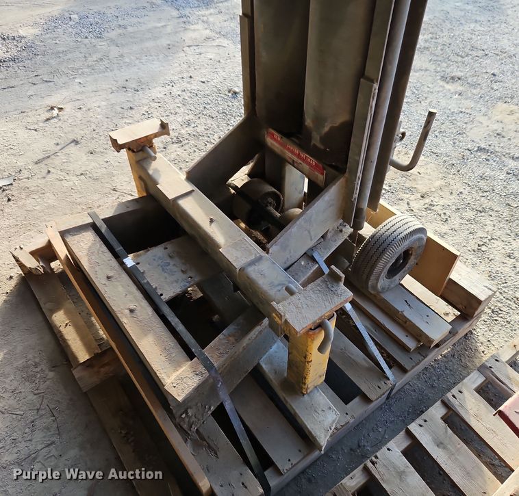 image for item EI8678 (2) jacks