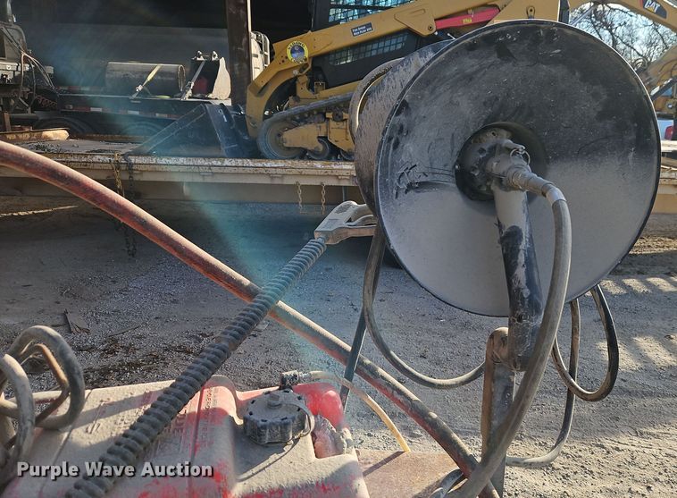 image for item EI8679 Hotsy 980A pressure washer