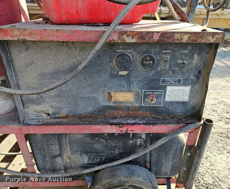 image for item EI8679 Hotsy 980A pressure washer
