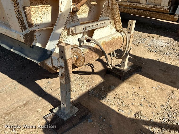 image for item EJ5143 2012 CPS LB40 bottom dump trailer