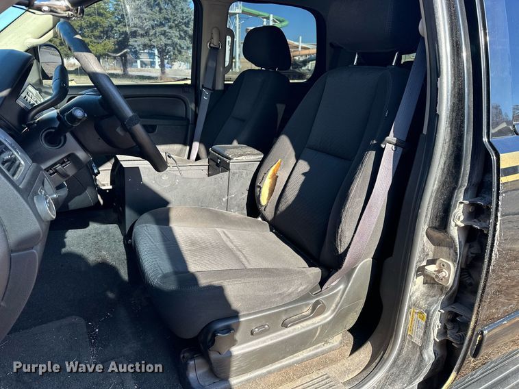 image for item EJ5171 2011 Chevrolet Tahoe Police SUV