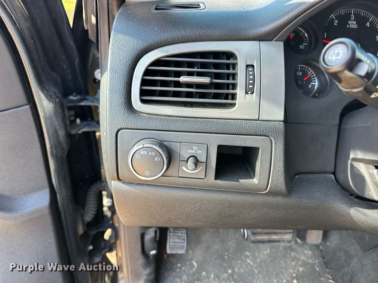 image for item EJ5171 2011 Chevrolet Tahoe Police SUV