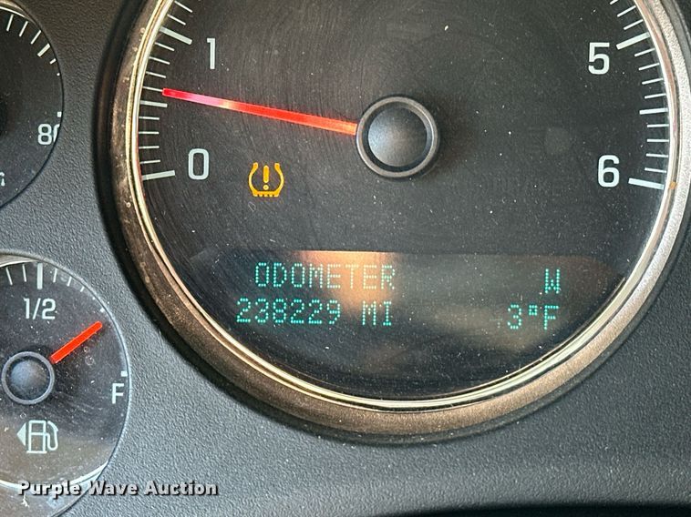 image for item EJ5171 2011 Chevrolet Tahoe Police SUV