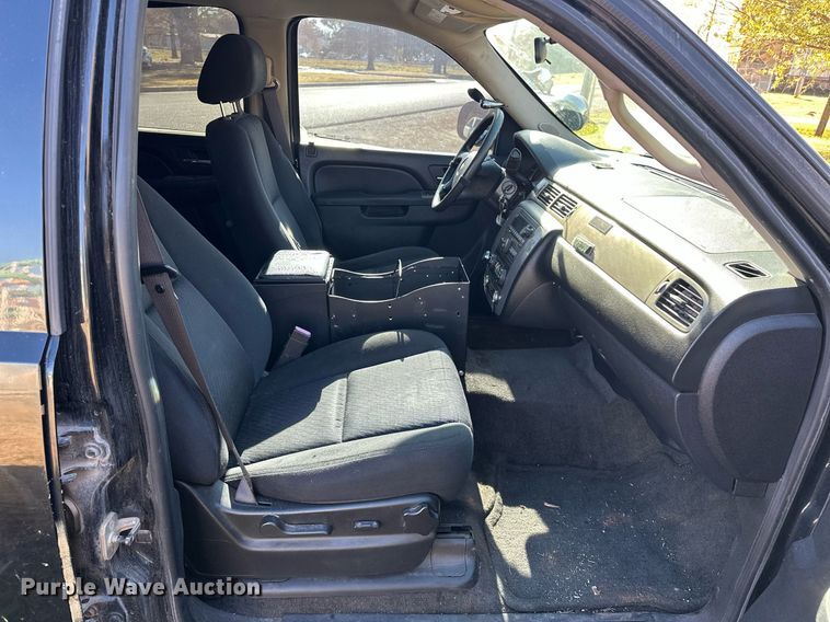 image for item EJ5171 2011 Chevrolet Tahoe Police SUV