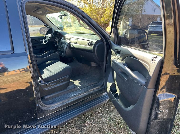 image for item EJ5171 2011 Chevrolet Tahoe Police SUV