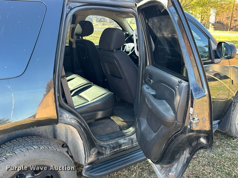 image for item EJ5171 2011 Chevrolet Tahoe Police SUV