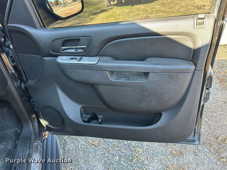 image for item EJ5172 2012 Chevrolet Tahoe Police SUV