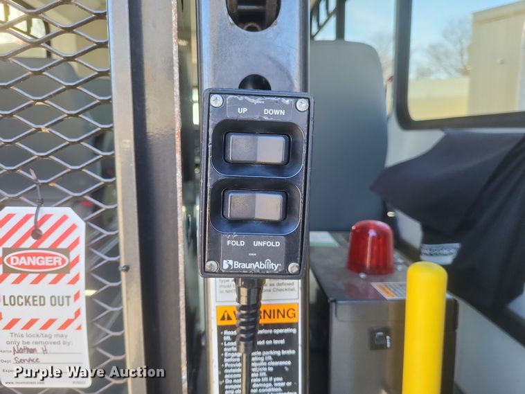 image for item EJ8145 2016 Goshen E350 Super Duty  shuttle bus