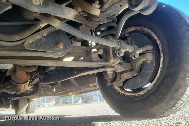 image for item EJ8145 2016 Goshen E350 Super Duty  shuttle bus