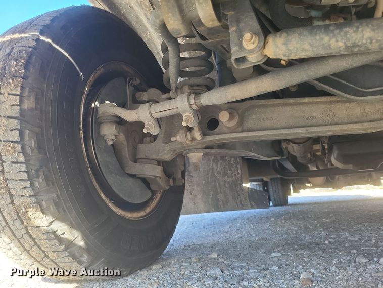 image for item EJ8145 2016 Goshen E350 Super Duty  shuttle bus