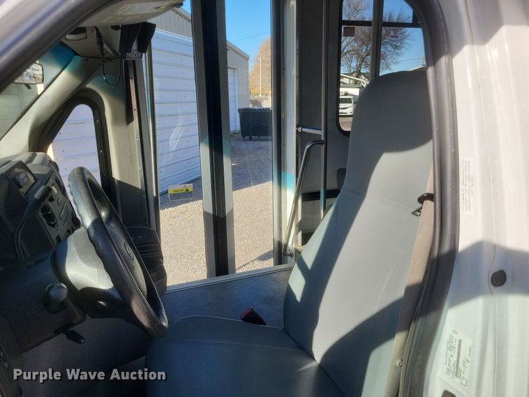 image for item EJ8145 2016 Goshen E350 Super Duty  shuttle bus