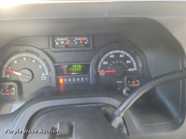 image for item EJ8145 2016 Goshen E350 Super Duty  shuttle bus