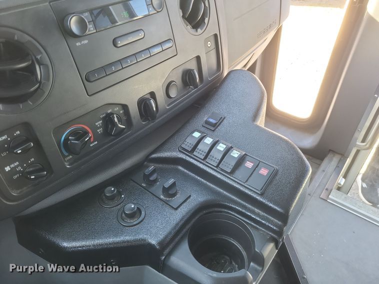 image for item EJ8145 2016 Goshen E350 Super Duty  shuttle bus