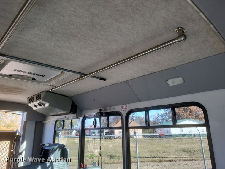 image for item EJ8145 2016 Goshen E350 Super Duty  shuttle bus