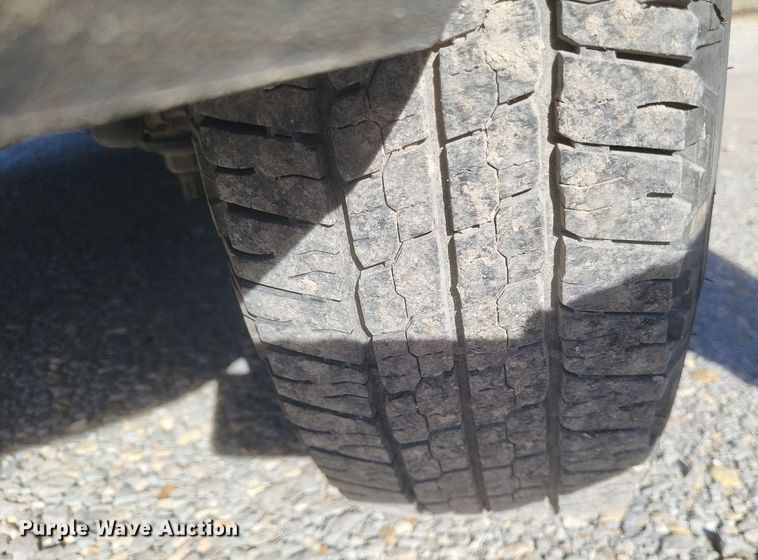 image for item EJ8145 2016 Goshen E350 Super Duty  shuttle bus