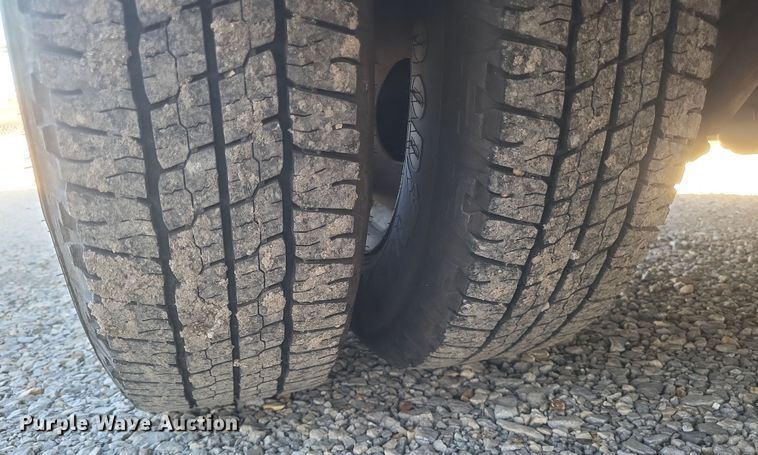 image for item EJ8145 2016 Goshen E350 Super Duty  shuttle bus