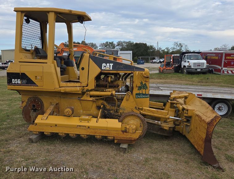 image for item EQ2534 Caterpillar D5G LGP dozer