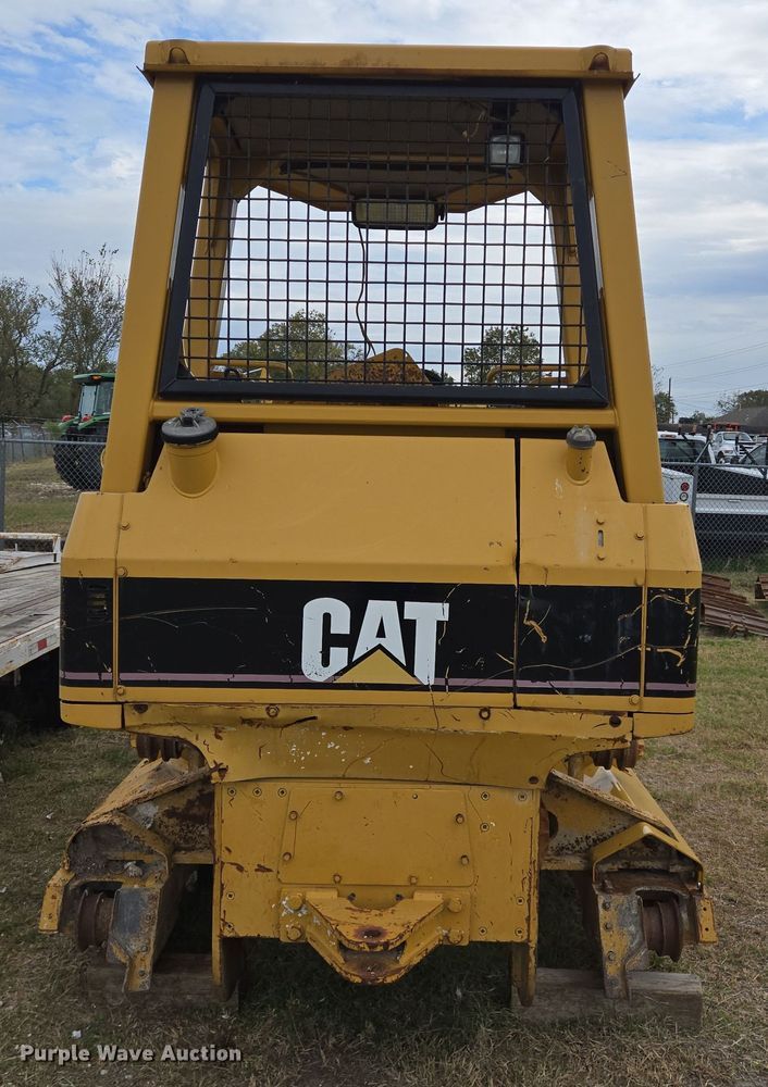 image for item EQ2534 Caterpillar D5G LGP dozer