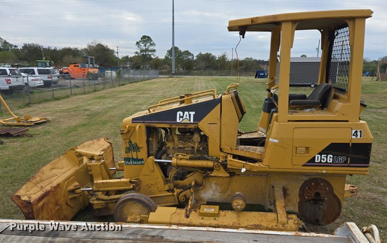 image for item EQ2534 Caterpillar D5G LGP dozer