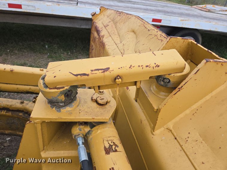 image for item EQ2534 Caterpillar D5G LGP dozer