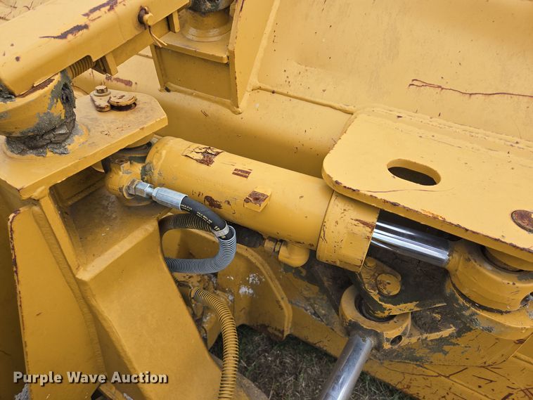 image for item EQ2534 Caterpillar D5G LGP dozer